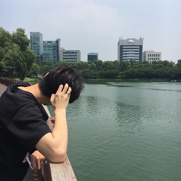 单于富素凝