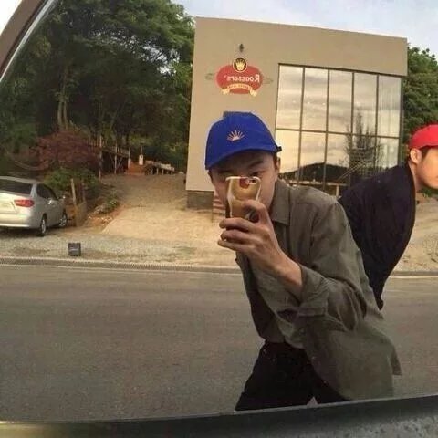 周毓维婕